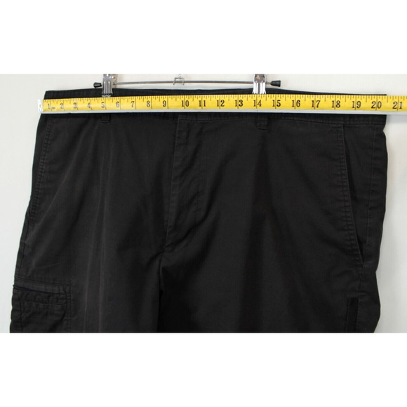 Greg Norman Tasso Elba Cargo Shorts Waist Gripper Golf Wear Men 40 Black Casual - Picture 6 of 13